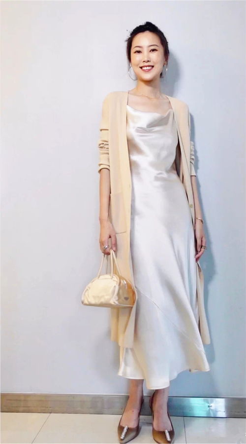 服饰中的高阶品 你穿上绸缎的样子，实在是过分美丽